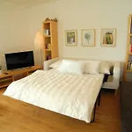 Holiday home Traumhaft Grosses, Sonniges Haus In Wien Naehe *