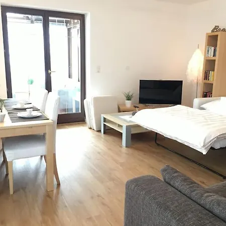 Traumhaft Grosses, Sonniges Haus In Wien Naehe