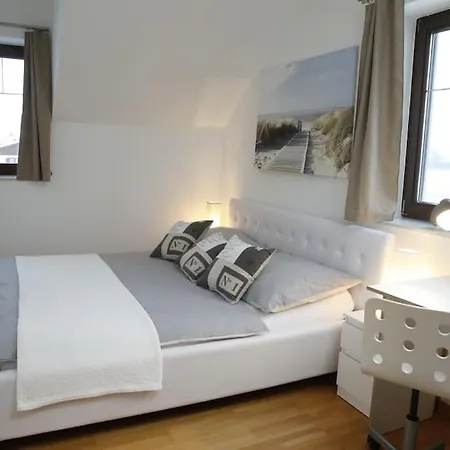 Traumhaft Grosses, Sonniges Haus In Wien Naehe *