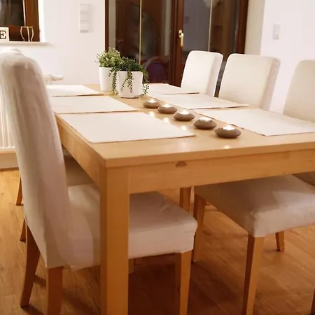 Traumhaft Grosses, Sonniges Haus In Wien Naehe Holiday home *