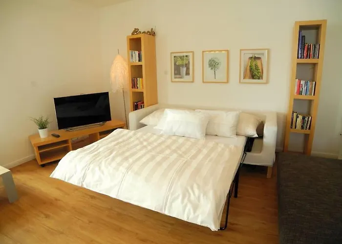 Holiday home Traumhaft Grosses, Sonniges Haus In Wien Naehe *