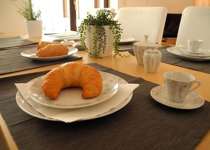 Holiday home Traumhaft Grosses, Sonniges Haus In Wien Naehe *