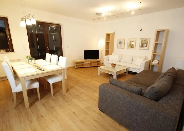 Traumhaft Grosses, Sonniges Haus In Wien Naehe *