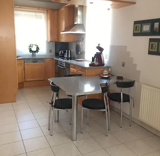 Traumhaft Grosses, Sonniges Haus In Wien Naehe Holiday home Traiskirchen